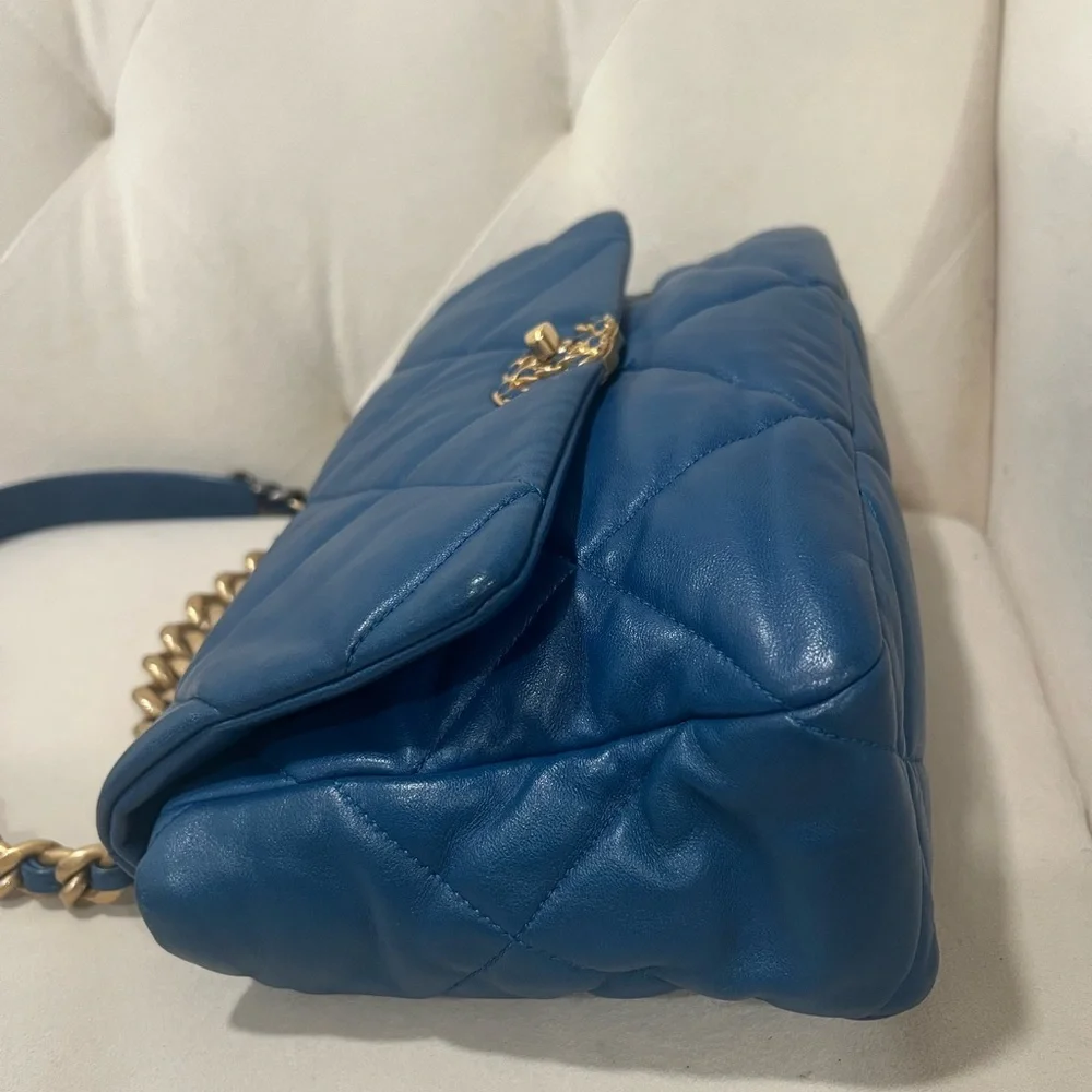 CHANEL Blue Flap 19 Quilted Lambskin Bag with Gold Hardware - Picture 7 of 13